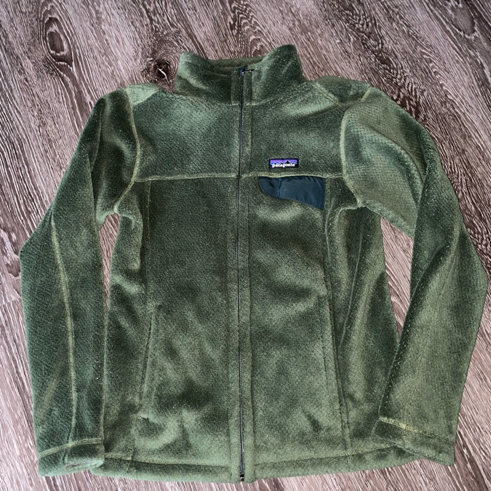 Patagonia fleece jacket size medium